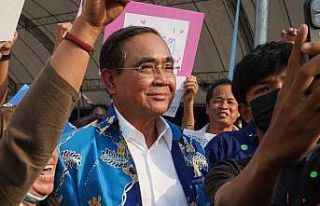 Tayland Başbakanı Prayut müşahede altına alındı