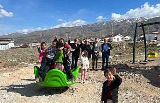 Tekirdağ’dan afet bölgesine çocuk parkları