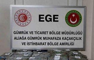 Teknenin karinasına gizlenen 22 kilo kokaini dalgıçlar...