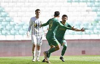 TFF 2. Lig: Bursaspor: 3 - Bayburt Özel İdare Spor:...