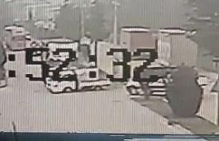 Tır ile kamyonet çarpıştı: 1 ağır yaralı