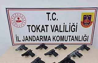 Tokat’ta kaçak silah operasyonu: 10 tabanca ele...