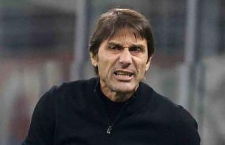 Tottenham, Antonio Conte ile yollarını ayırdı