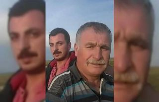Trafik kazasında hayatını kaybeden baba, oğul...