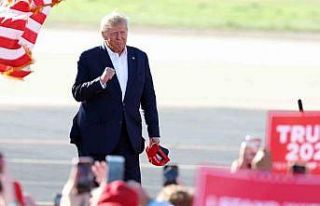 Trump, Manhattan Büyük Jürisi tarafından suçlandı