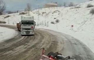 Tunceli’de karla mücadele çalışmaları sürüyor