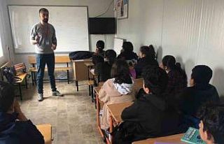 Tunceli’den deprem bölgesindeki öğrencilere DYK...