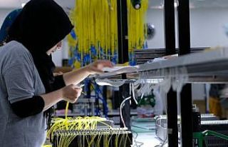 Ücretli çalışan sayısı yıllık yüzde 7,8 arttı