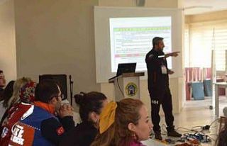 UMKE ve öğretmenlere ’Doğada hayatta kalma’...