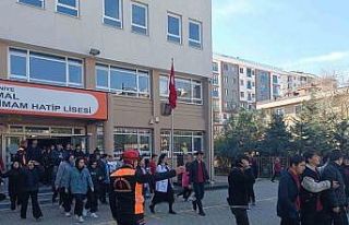 Ümraniye’de deprem sonrası Afet Farkındalık...