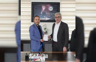 Umreye gitmek için biriktirdikleri parayı depremzedeler...