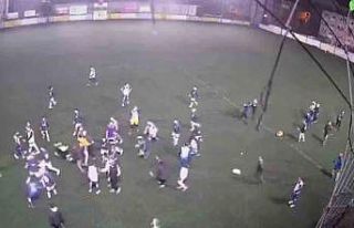 Üsküdar’da futbolcuların birbirine girdiği kavganın...