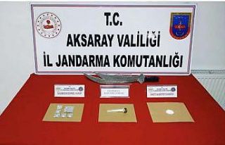 Uyuşturucu tacirlerine jandarma baskını: 2 gözaltı