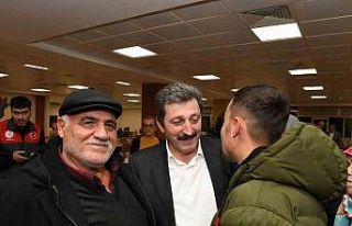 Vali Tavlı depremzedeler ile iftarda bir araya geldi