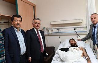 Vali Yazıcı’dan kazada yaralanan futbolcuya geçmiş...