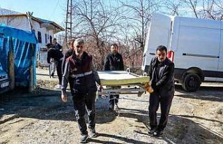 Van’da yatağa tabi vatandaşlara hasta yatağı...