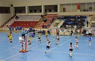 Yarı finalde Bozüyük Belediyesi Eğitim Spor, Beykoz...
