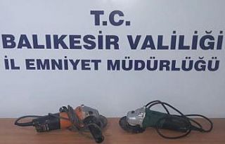 Yaşından büyük suç kaydı çıktı