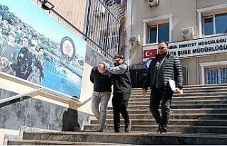 Yaşlı adamı FETÖ yalanıyla dolandırdılar