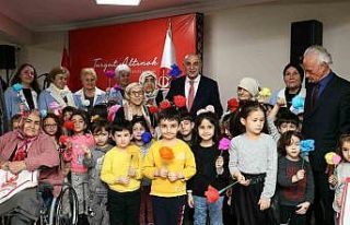 Yaşlılar Haftası’nda Gönül Köşkü’ne miniklerden...