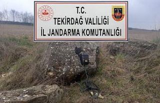 Yetkili gibi giyinip ’define’ ararken kıskıvrak...
