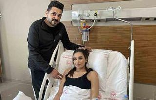 Yıkılan 13 katlı binadan kurtulan genç kadına...