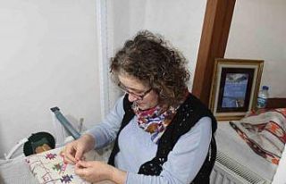 Yöresel keten ürünler işleyen esnaf yaz sezonuna...