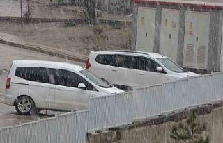 Yüksekova’da kar yağışı