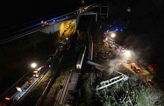 Yunanistan’daki tren kazasında can kaybı 38’e...