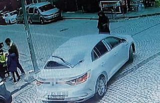 Zeytinburnu’nda otomobilin altında kalan kadını...