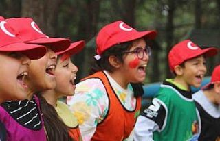 23 Nisan etkinlikleri yüzleri güldürdü