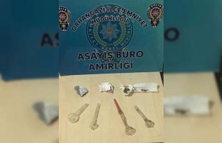 2 hırsızlık zanlısı ve 3 uyuşturucu taciri tutuklandı
