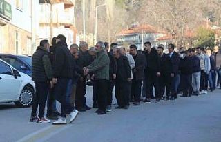 500 yıllık bayramlaşma zinciri bu yılda devam...