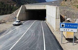 Adana’da 528 ve 327 metrelik tünellerle konforlu...