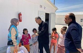 Afyonkarahisar’da miniklerden anlamlı bağış