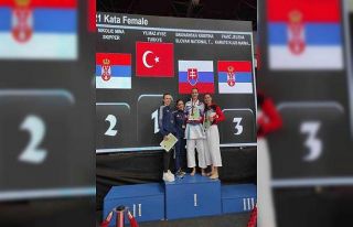 Afyonlu sporcu Ayşe Yılmaz altın madalya ile dönüyor