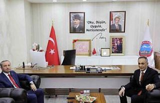 Ağrı Milli Eğitim Müdürü Kökrek’ten, Başkan...