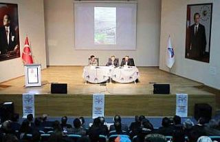 “Ağrı Tarihinden Sayfalar” paneli düzenlendi