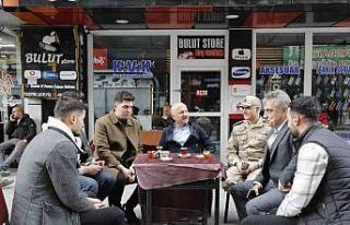 Ağrı Valisi Varol, esnaf ve vatandaşların Ramazan...