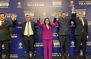 AK Parti adaylarını tanıttı