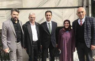 AK Parti İstanbul İl Teşkilatı kapı kapı dolaşmaya...