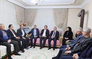 AK Parti Milletvekili Şahin Tin, Kalelilerle buluştu