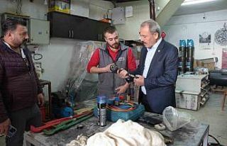 AK Partili Şahin Tin, Denizlili esnafla buluştu