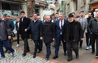 AK Partili Turan, bayram namazını Lapseki’de kıldı