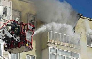 Aksaray’da 5 katlı apartmanda korkutan yangın