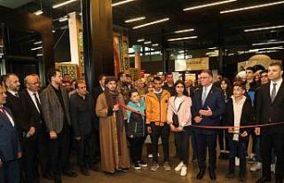 "Altın Çağ’da Bilim" sergisi ziyarete...