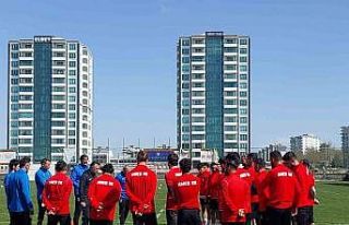 Amedspor, Tarsus maçına kilitlendi