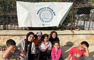 Anadolu Oyun Evi çocuklar için bayramda yollarda