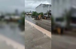 Ankara’da sağanak sonrası sokaklar göle döndü