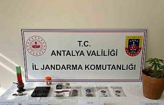 Antalya’da turizm bölgelerindeki uyuşturucu ticaretine...